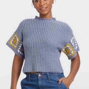 Crochet Short Sleeve Crew Neck Pullover Small NWT